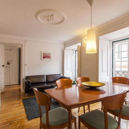 C2 Bairro Alto 18Th Century Beautiful Apartment Lisabona Exterior foto