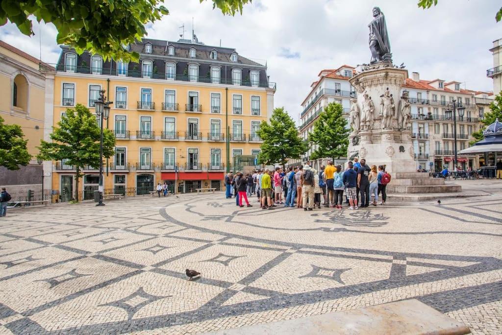 C2 Bairro Alto 18Th Century Beautiful Apartment Lisabona Exterior foto