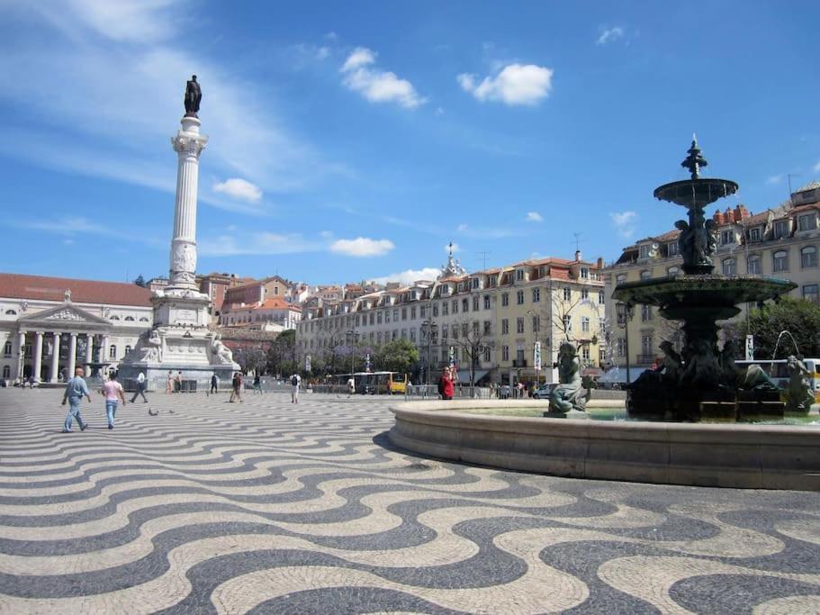 C2 Bairro Alto 18Th Century Beautiful Apartment Lisabona Exterior foto