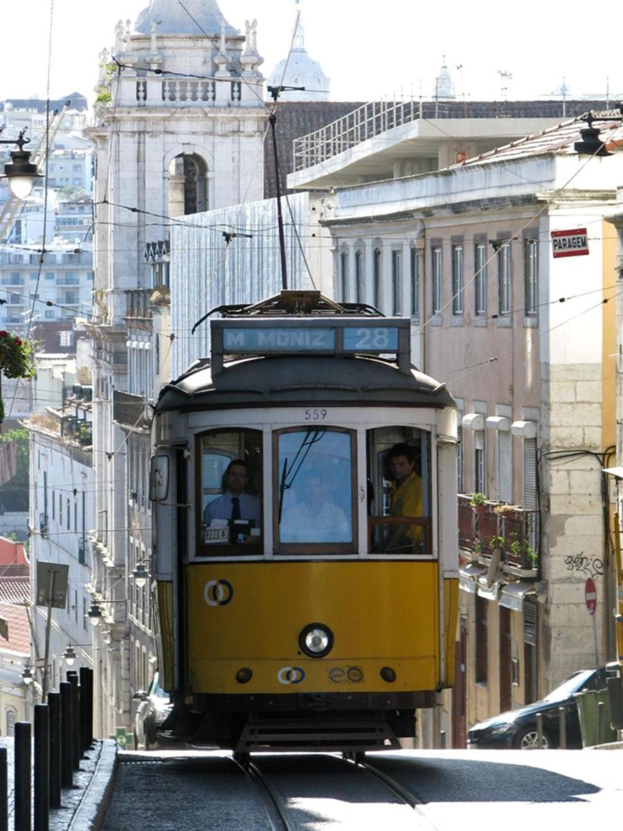 C2 Bairro Alto 18Th Century Beautiful Apartment Lisabona Exterior foto